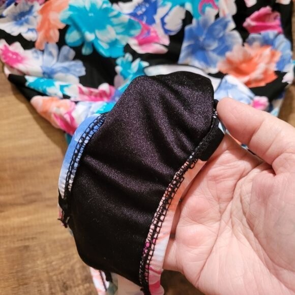 Swimsuit One Piece Floral Black Pink Size 18 Slimming Tropical Aloha - Picture 3 of 8